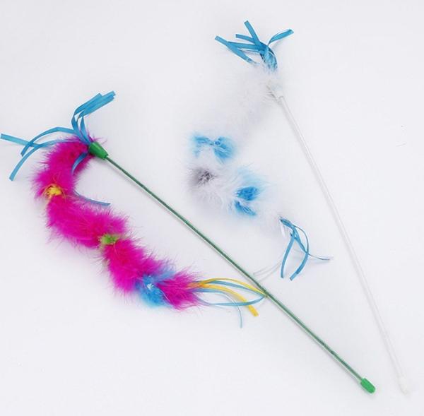 ДиАнКари Дразнилка с длинными перьями и ленточками, 49 см